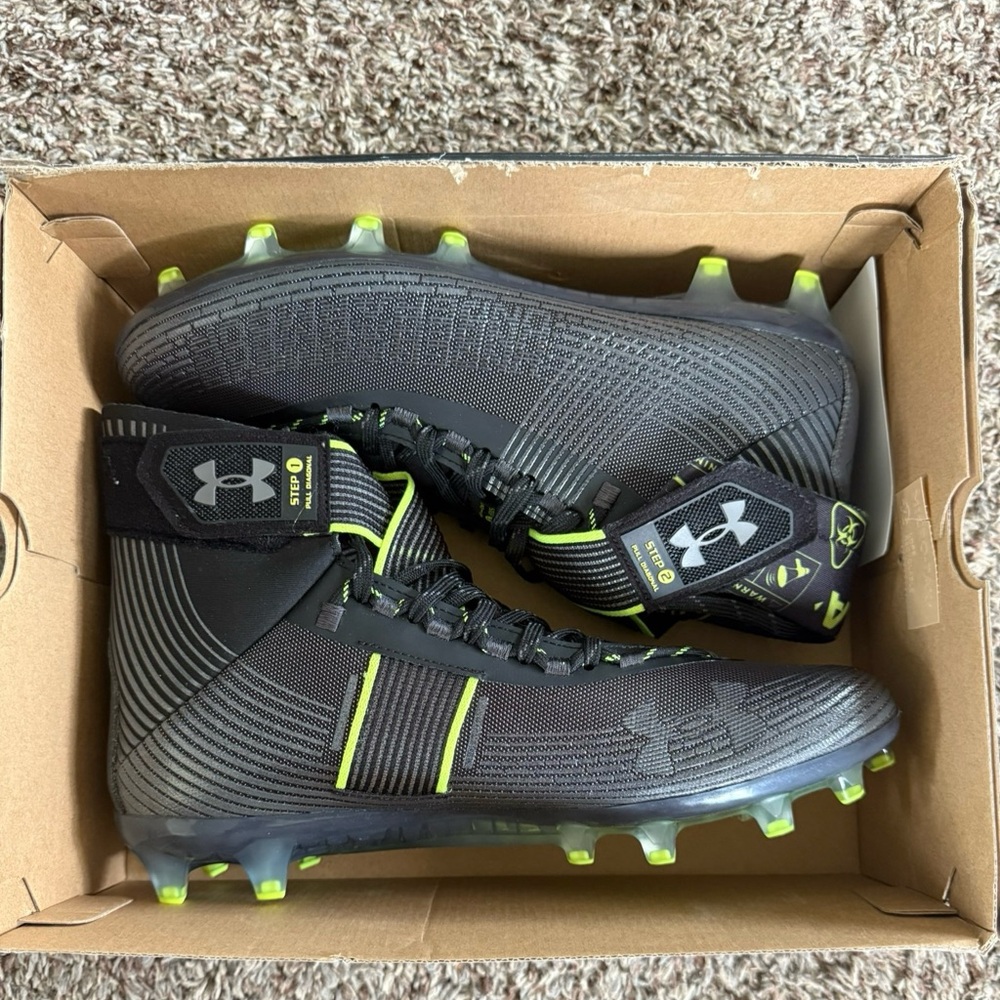 Under Armour Black Athletic Shoes for Performance